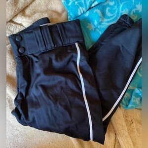 Woman’s Easton softball pants size small